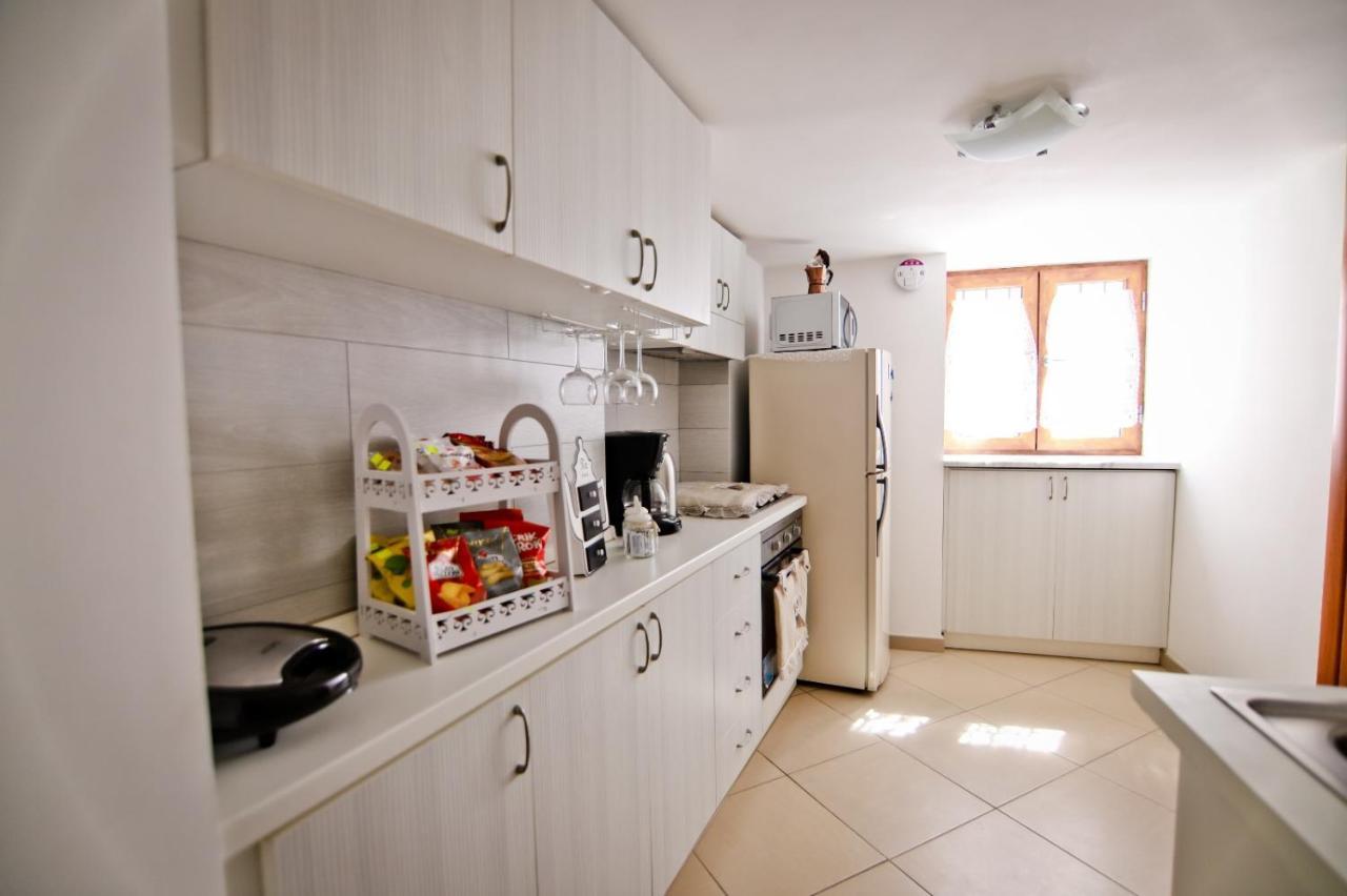 Napule - Loft Apartment เนเปิลส์ ภายนอก รูปภาพ